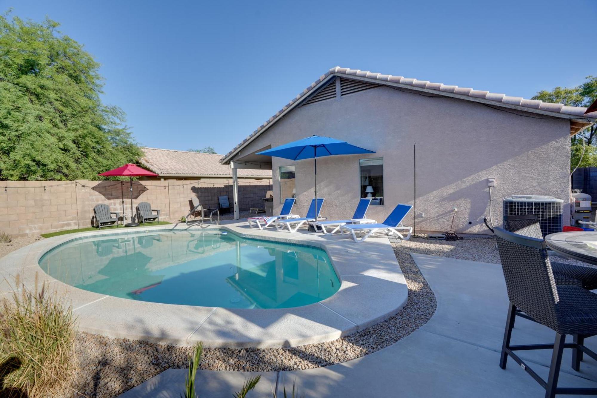 Sunny Surprise Getaway With Private Yard And Pool别墅 外观 照片